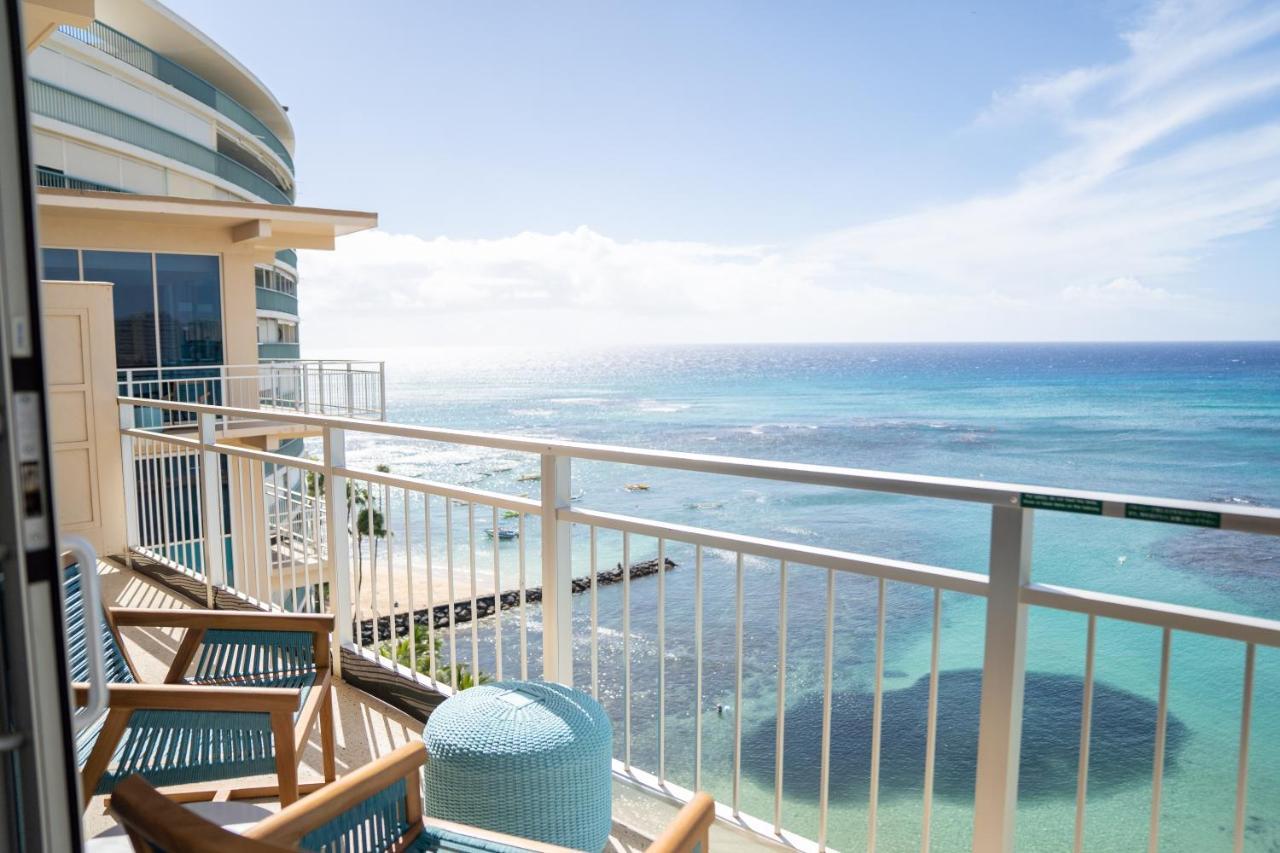 Kaimana Beach Hotel Honolulu Bagian luar foto